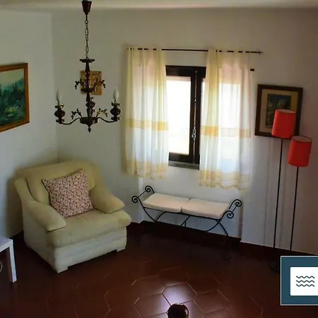 Ribamar Glocal House Pensión *